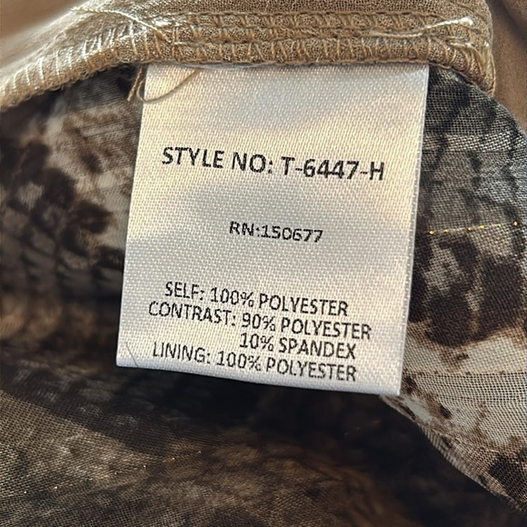 Strut & Bolt Bodysuit Women’s One Snap V-neck Snake Print Size S - Picture 5 of 6